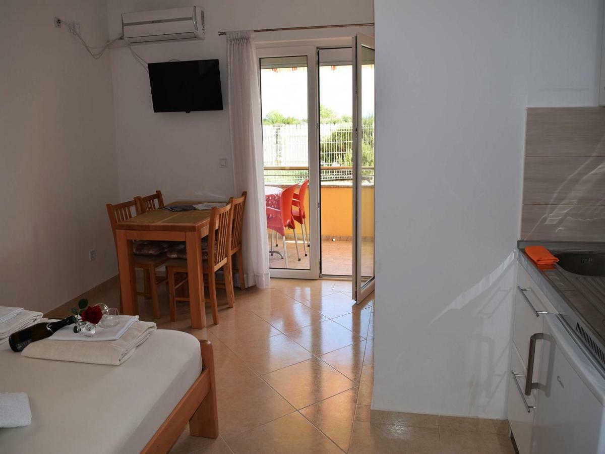 Iva Apartmani Трибунь Экстерьер фото