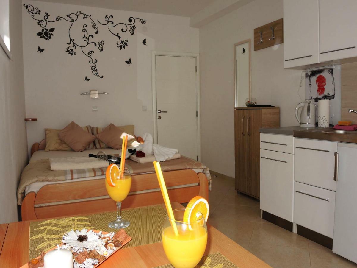 Iva Apartmani Трибунь Экстерьер фото