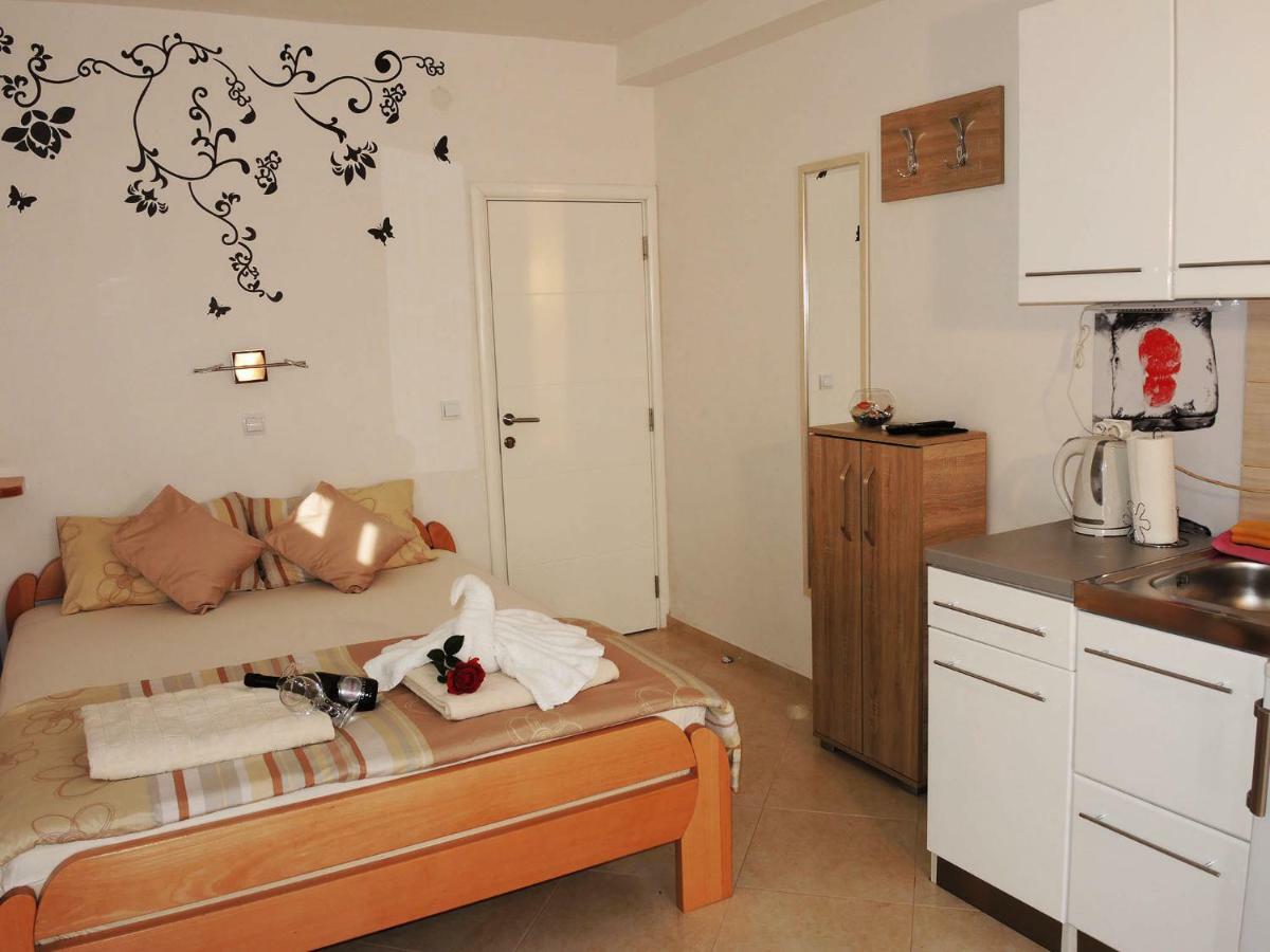 Iva Apartmani Трибунь Экстерьер фото